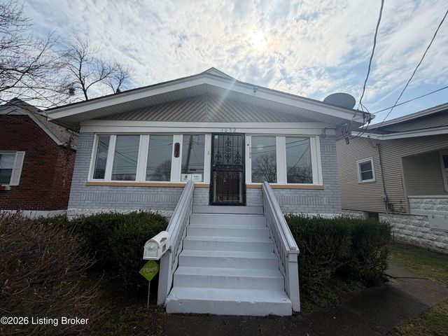 1052 Bluegrass Ave, Louisville, KY 40215