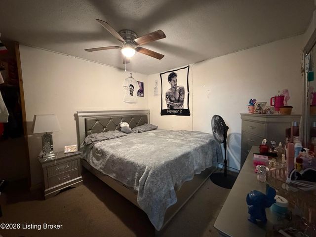 1052 Bluegrass Ave, Louisville, KY 40215
