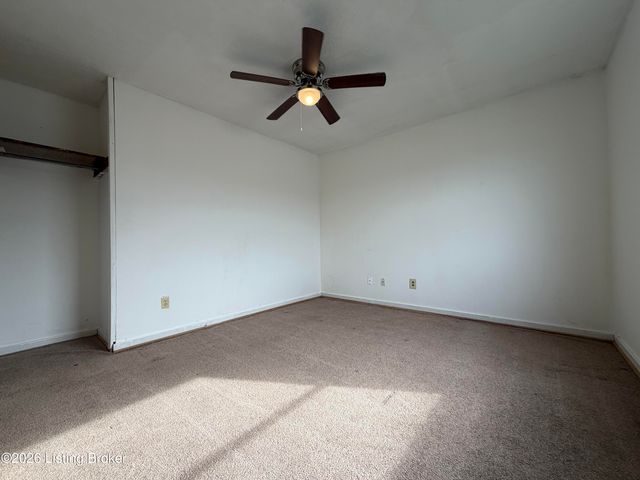 1052 Bluegrass Ave, Louisville, KY 40215
