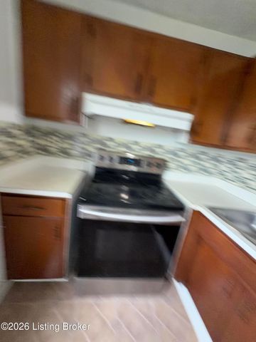 1052 Bluegrass Ave, Louisville, KY 40215