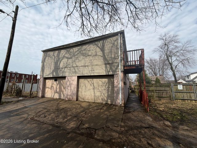 1052 Bluegrass Ave, Louisville, KY 40215