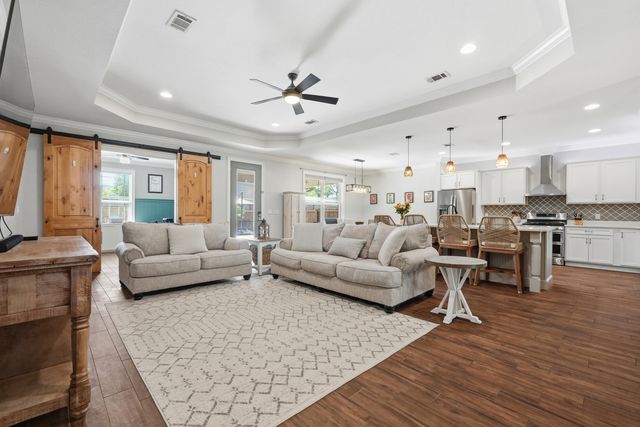 38 Marlborough Road, Shalimar, FL 32579