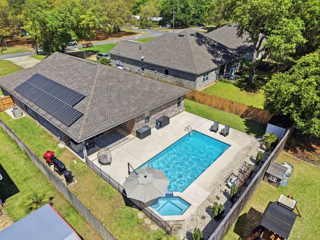 38 Marlborough Road, Shalimar, FL 32579