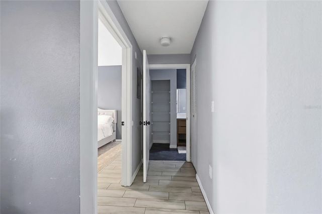 5518 METROWEST BOULEVARD 11-104, Orlando, FL 32811