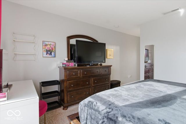 4366 Round Lake Bend, Indianapolis, IN 46234