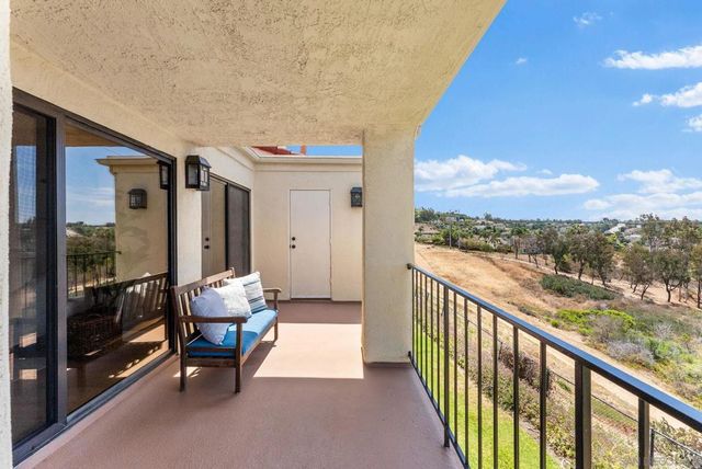 3127 Vista Rica, Carlsbad, CA 92009