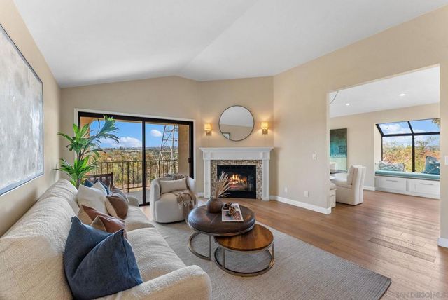 3127 Vista Rica, Carlsbad, CA 92009