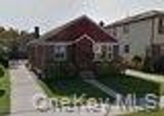 15748 20th Avenue, Whitestone, NY 11357