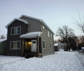 2084 E Reaney Avenue, Saint Paul, MN 55119