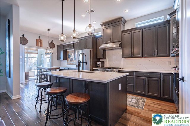 1799 Franklin Way, South Whitehall Twp, PA 18104