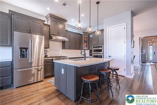 1799 Franklin Way, South Whitehall Twp, PA 18104