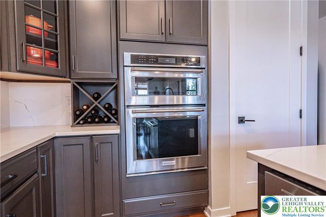 1799 Franklin Way, South Whitehall Twp, PA 18104