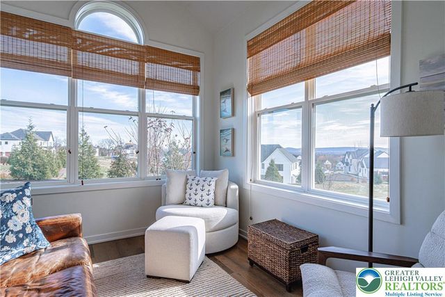 1799 Franklin Way, South Whitehall Twp, PA 18104