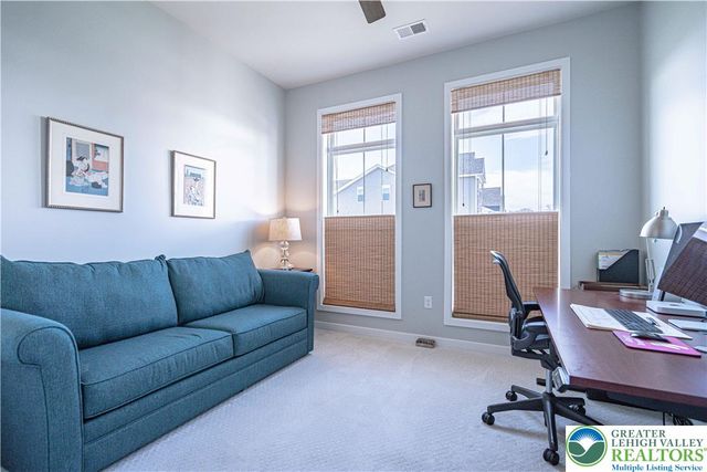 1799 Franklin Way, South Whitehall Twp, PA 18104