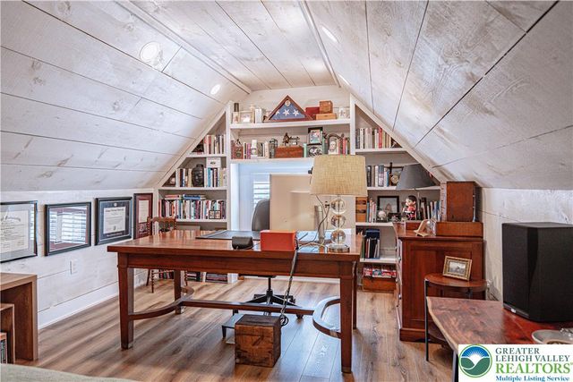 1799 Franklin Way, South Whitehall Twp, PA 18104