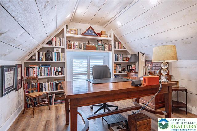 1799 Franklin Way, South Whitehall Twp, PA 18104