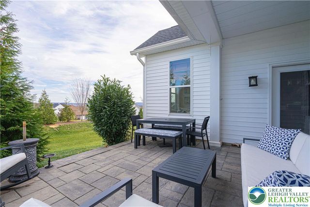 1799 Franklin Way, South Whitehall Twp, PA 18104