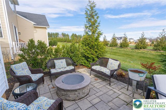 1799 Franklin Way, South Whitehall Twp, PA 18104