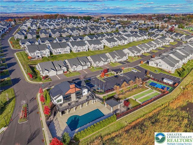 1799 Franklin Way, South Whitehall Twp, PA 18104