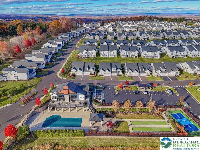 1799 Franklin Way, South Whitehall Twp, PA 18104