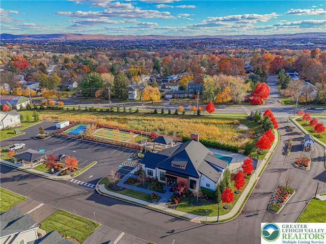 1799 Franklin Way, South Whitehall Twp, PA 18104