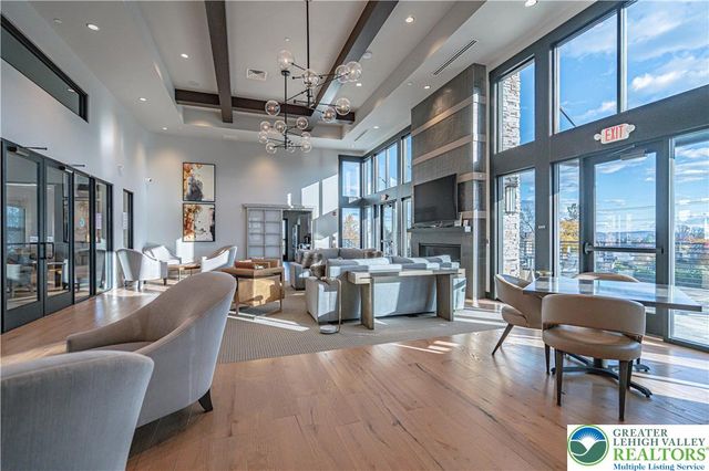 1799 Franklin Way, South Whitehall Twp, PA 18104