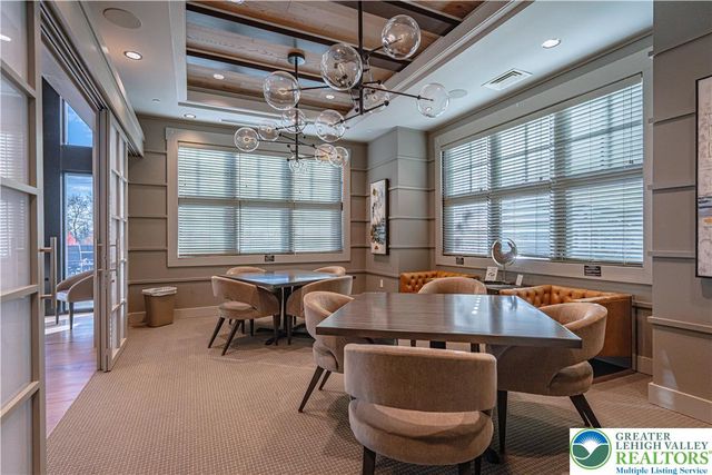 1799 Franklin Way, South Whitehall Twp, PA 18104