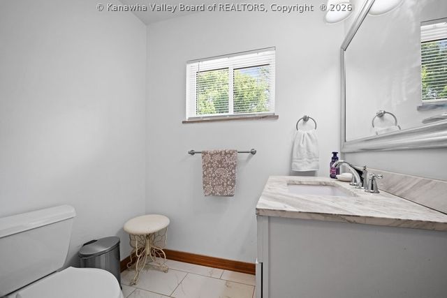 814 Sweet Acres Drive, St Albans, WV 25177