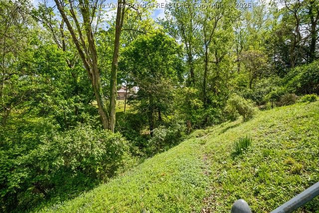 814 Sweet Acres Drive, St Albans, WV 25177