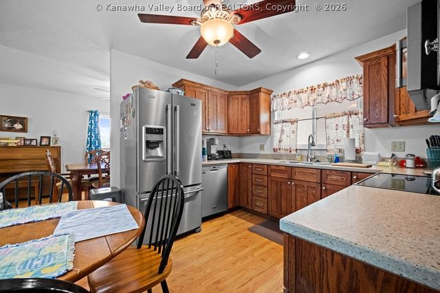 814 Sweet Acres Drive, St Albans, WV 25177