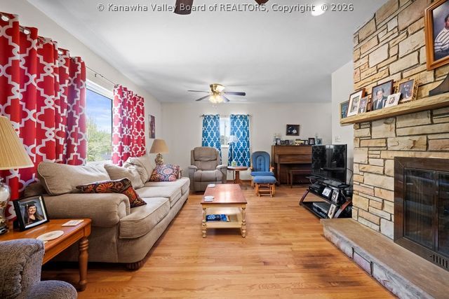 814 Sweet Acres Drive, St Albans, WV 25177