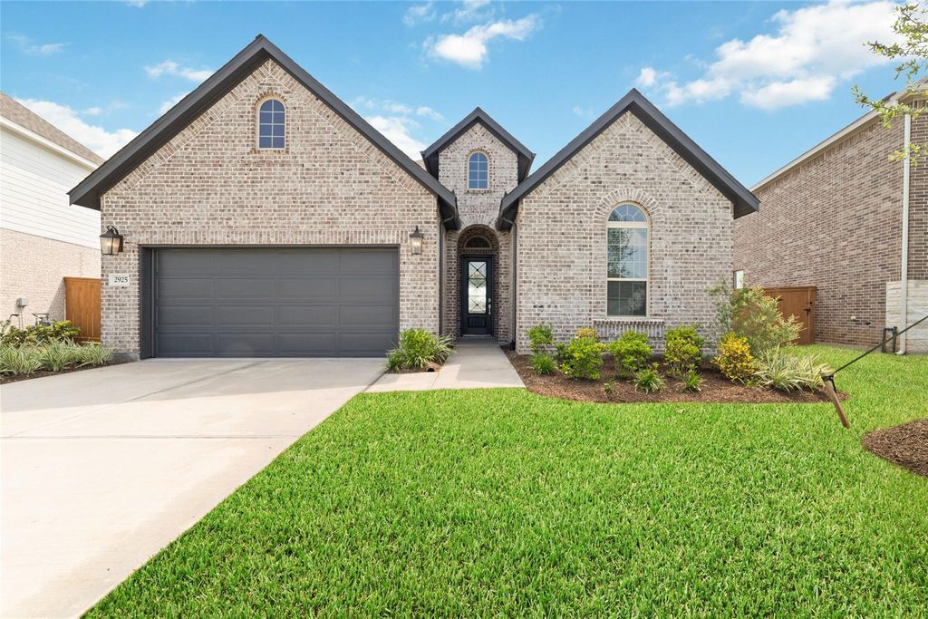 2925 Gleason Terrace Lane, Galveston, TX 77568