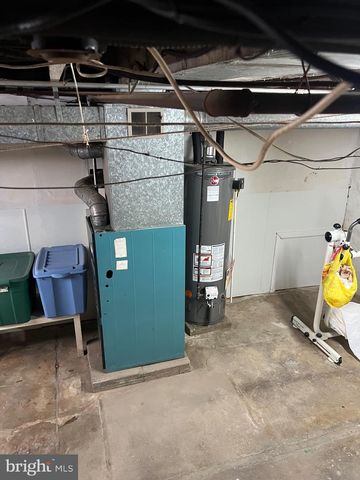 7020 W PASSYUNK AVE, Philadelphia, PA 19142