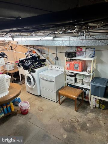 7020 W PASSYUNK AVE, Philadelphia, PA 19142