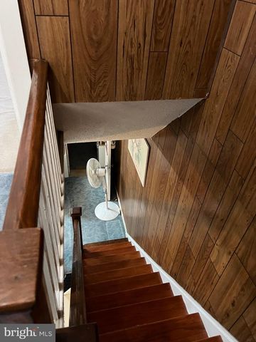 7020 W PASSYUNK AVE, Philadelphia, PA 19142