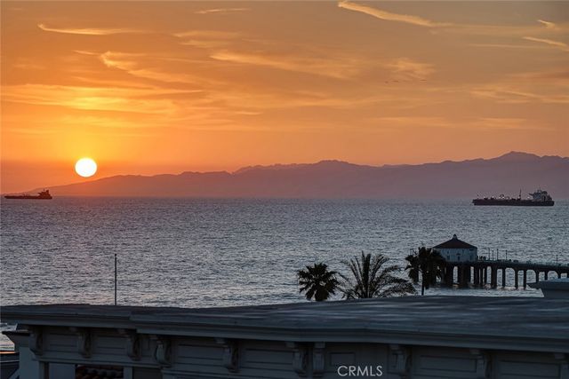 216 4th, Manhattan Beach, CA 90266