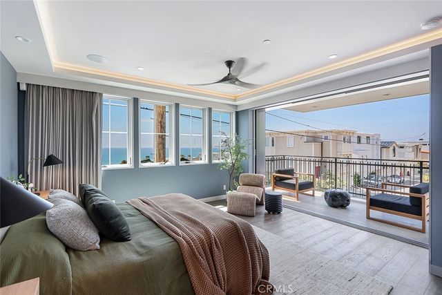 216 4th, Manhattan Beach, CA 90266