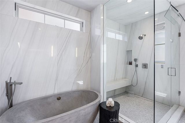 216 4th, Manhattan Beach, CA 90266