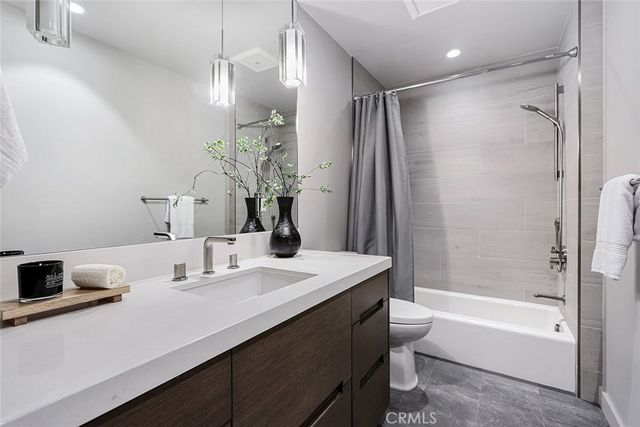 216 4th, Manhattan Beach, CA 90266