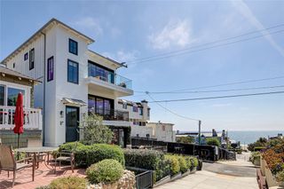 216 4th, Manhattan Beach, CA 90266