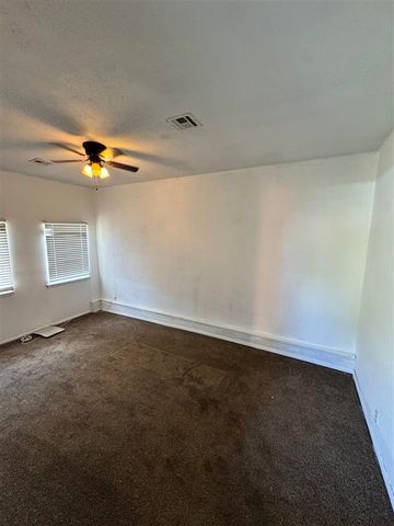 4313 NW Pollard Ave, Lawton, OK 73505