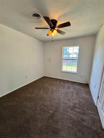 4313 NW Pollard Ave, Lawton, OK 73505