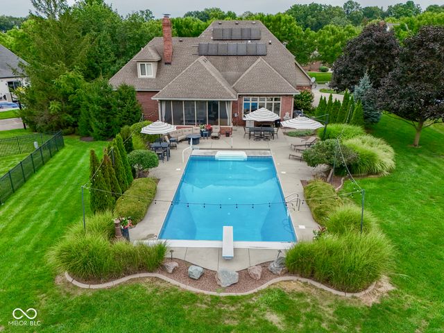 3933 Eagle Trace, Greenwood, IN 46143