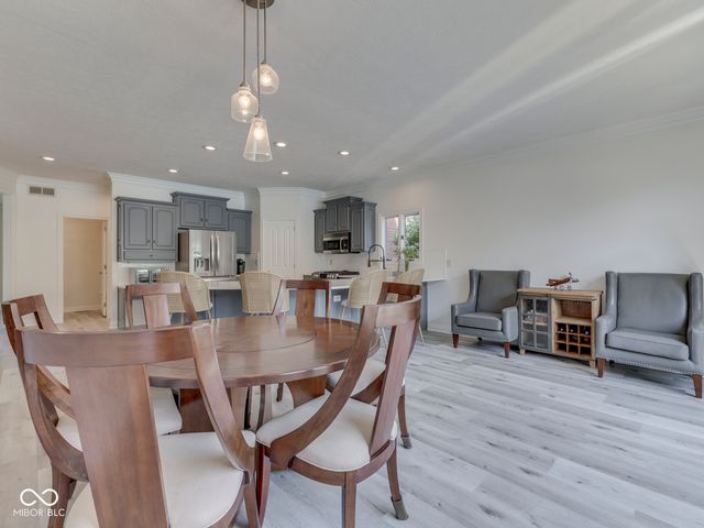 3933 Eagle Trace, Greenwood, IN 46143