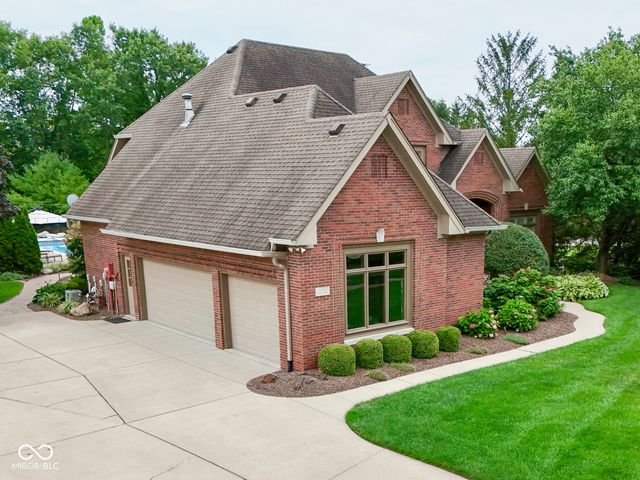 3933 Eagle Trace, Greenwood, IN 46143