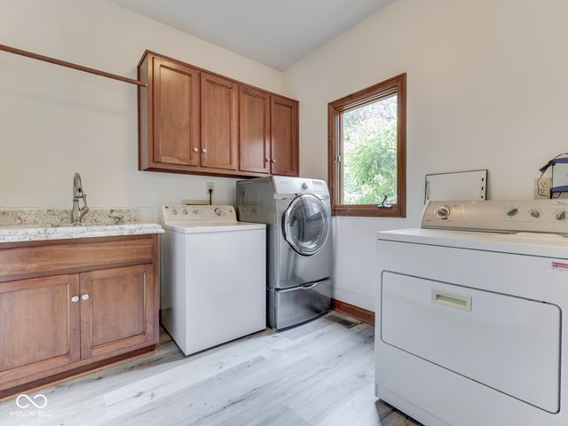3933 Eagle Trace, Greenwood, IN 46143