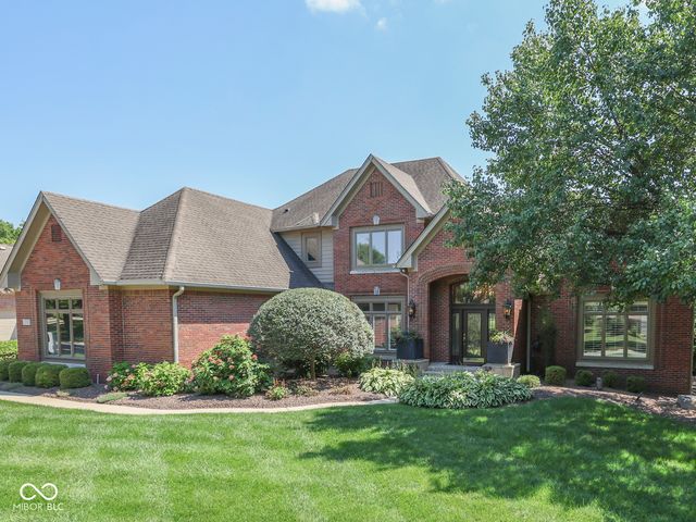 3933 Eagle Trace, Greenwood, IN 46143