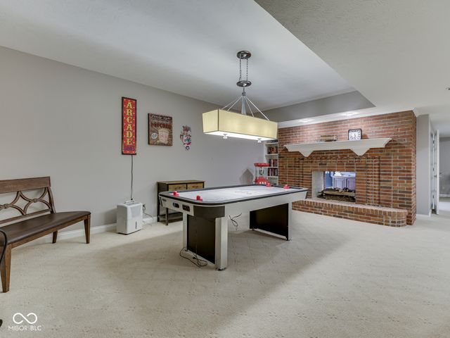 3933 Eagle Trace, Greenwood, IN 46143