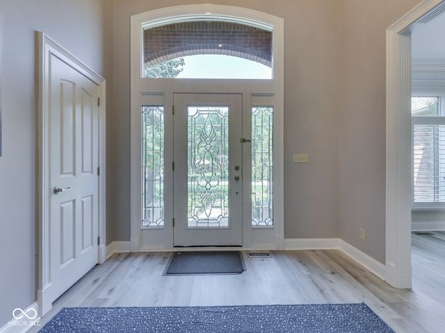3933 Eagle Trace, Greenwood, IN 46143