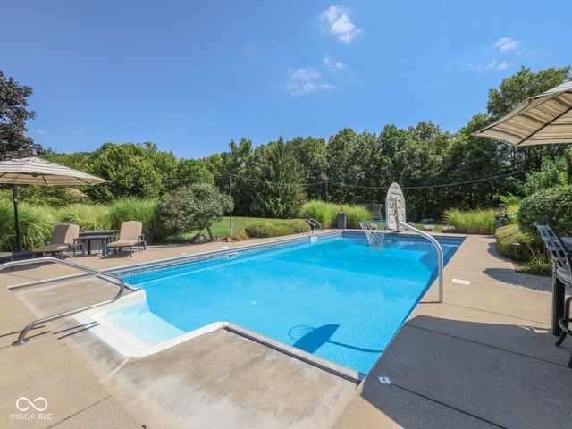 3933 Eagle Trace, Greenwood, IN 46143